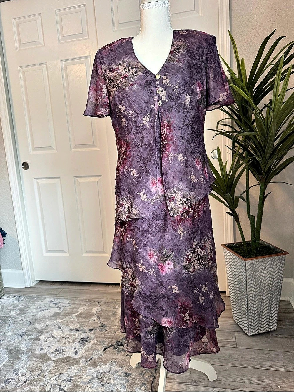 R&M Richards Plum Floral 2-Piece Jacket & Dress Floral High-Low Size 10